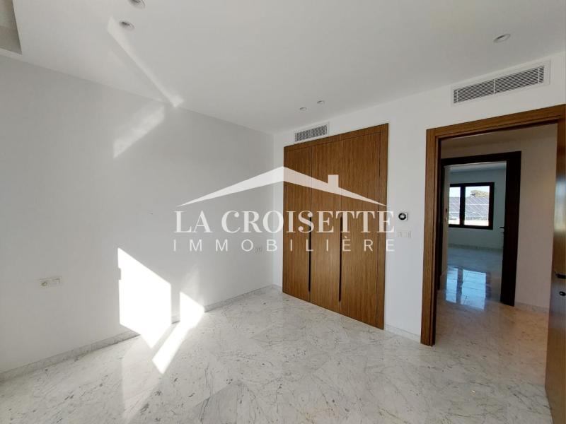 Appartement S+3 avec terrasse vue sur mer à La Marsa